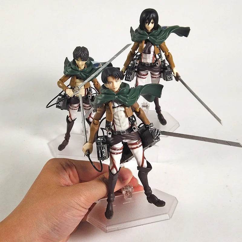 Figuras de Acción Coleccionables de Attack on Titan: Eren, Mikasa y Levi - GambareG
