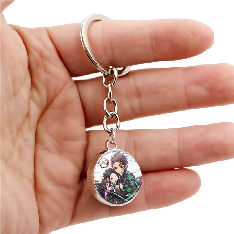 Llavero Exclusivo de Demon Slayer con Esfera de Vidrio Doble Cara
