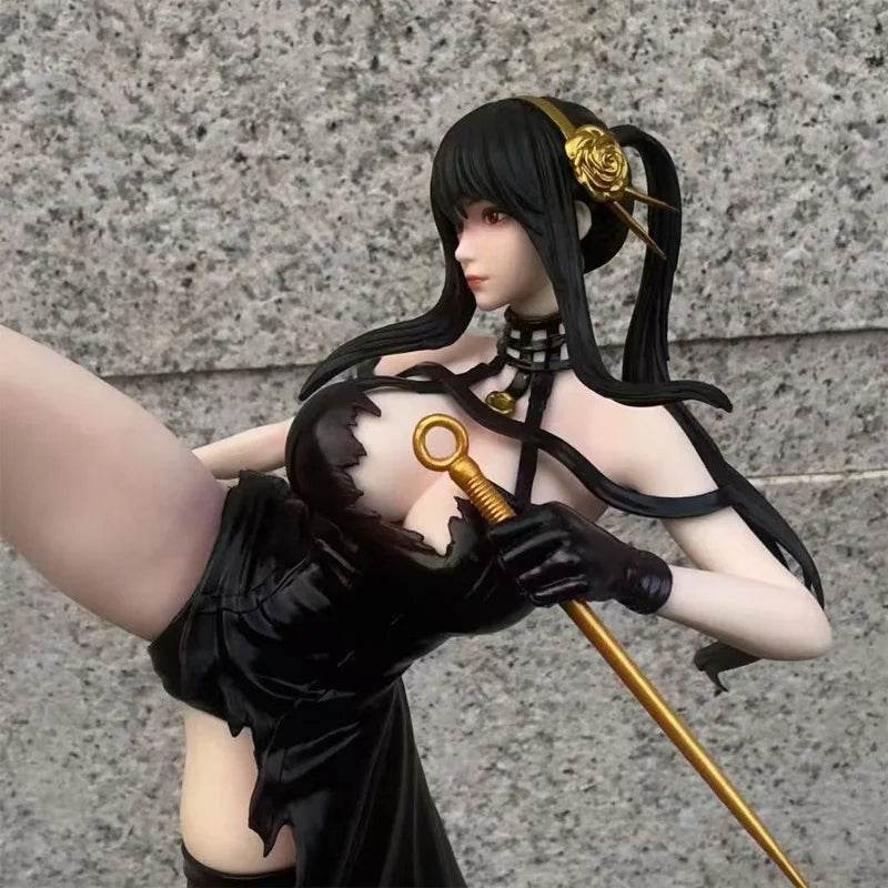 Figura de Acción Spy×Family 32cm - Yor Forger en Batalla - GambareG