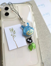 Llavero Exclusivo Inspirado en Studio Ghibli: Blue Cat Chu y Soot Sprite