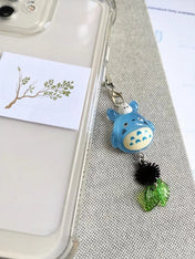 Llavero Exclusivo Inspirado en Studio Ghibli: Blue Cat Chu y Soot Sprite